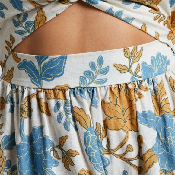 SHARE THIS ITEM DESCRIPTION How darling is our Amalie The Label - Emerita Maxi - Picture 5 of 6